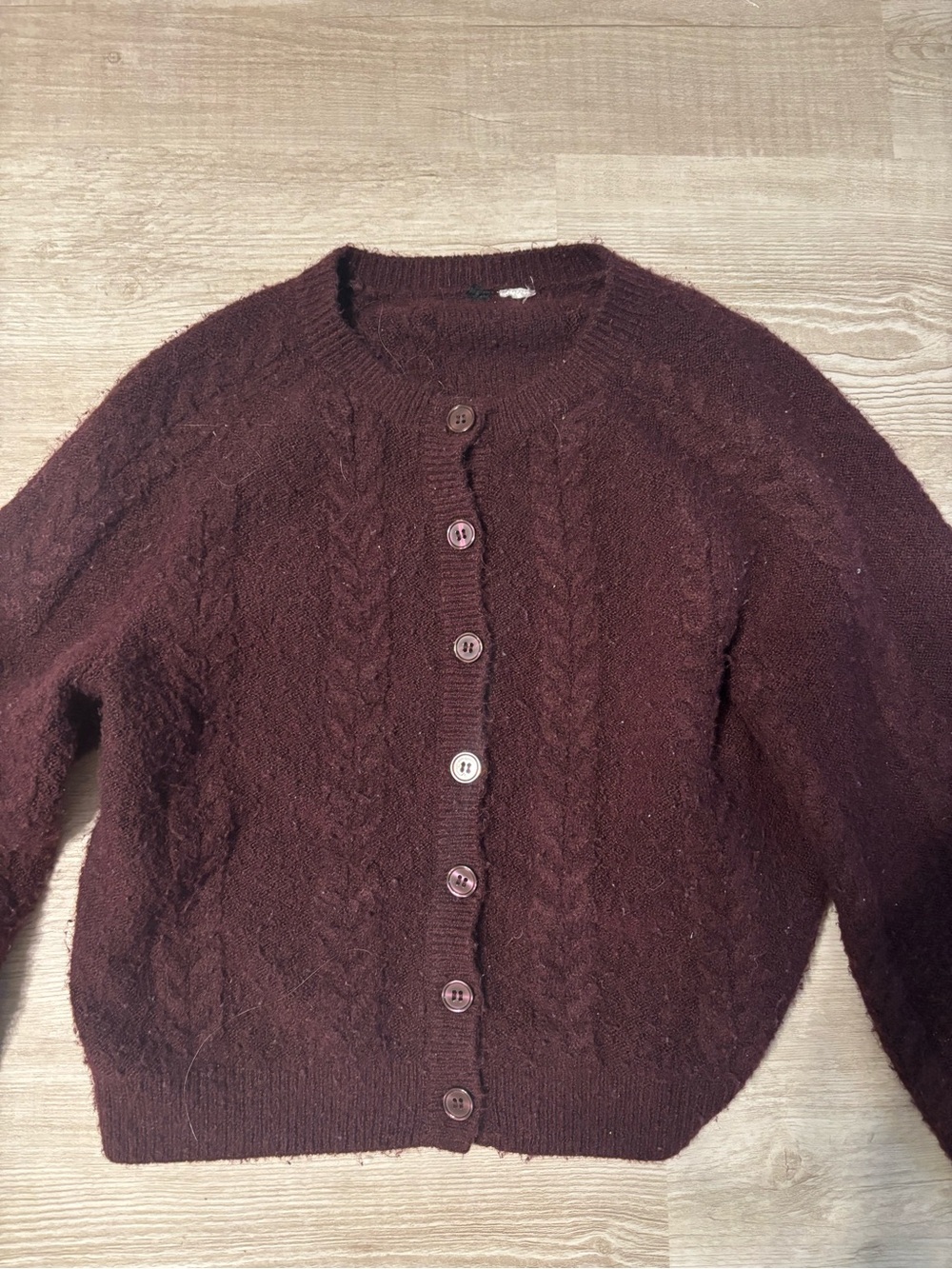 H&M Plum Red Burgundy Cable Knit Cardigan - Picture 4 of 11